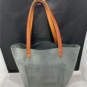 Portland Leather Large Classic Tote